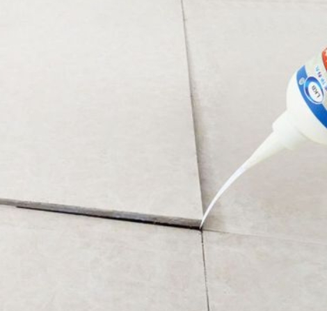 赞皇瓷砖空鼓维修公司分享卫生间瓷砖脱落的原因可能有以下几点